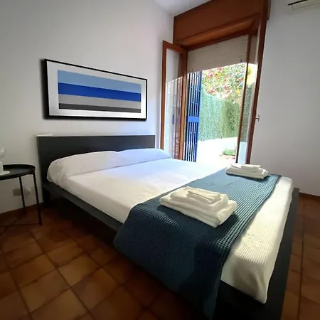 Holiday home In Riva Al Mare Aci Castello
